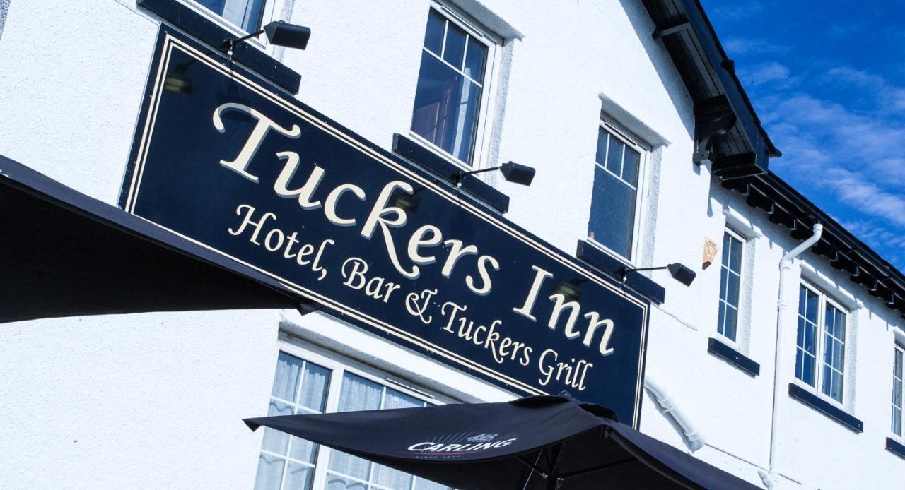 Tuckers Inn إنفيرغوردون المظهر الخارجي الصورة